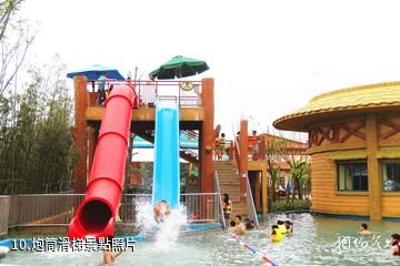 蕪湖方特水上樂園-炮筒滑梯照片