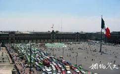 墨西哥城歷史中心和霍奇米爾科旅遊攻略之憲法廣場