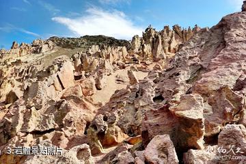 吐魯番盤吉爾怪石林景區-岩體照片