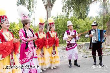 阿合奇柯爾克孜非遺小鎮-庫姆孜藝術照片