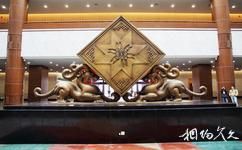 清远广东瑶族博物馆旅游攻略之雕塑