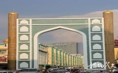 呼和浩特清真大寺旅遊攻略之風情街大門