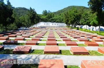 灌雲烈士陵園-烈士墓園照片