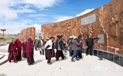 比如唐蕃古道文化旅遊攻略之浮雕牆