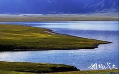 新疆賽里木湖旅遊攻略之湖心情侶