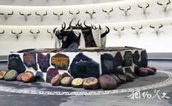 西藏氂牛博物館旅遊攻略之瑪尼堆