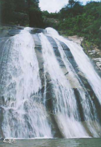 广西千家洞国家级自然保护区-瀑布照片