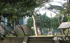 青島公主樓旅遊攻略之院內涼凳