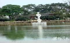 贵港东湖公园旅游攻略之荷花仙女塑像