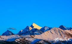 四川雪寶頂國家級自然保護區旅遊攻略之主峰