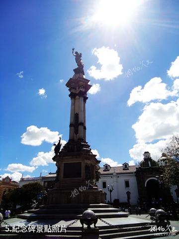 厄瓜多基多市-紀念碑照片