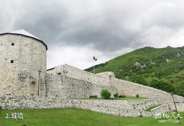 波黑特拉夫尼克城堡-城墙照片