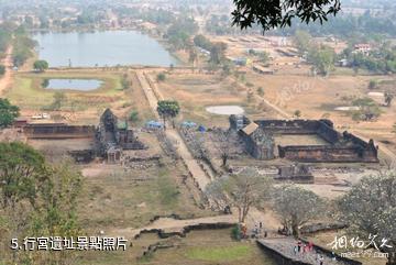 寮國占巴塞瓦普廟-行宮遺址照片