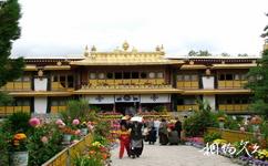 西藏罗布林卡公园旅游攻略之金色颇章