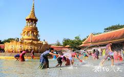 西双版纳勐泐文化旅游攻略之泼水广场