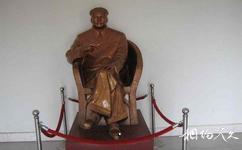 吉安毛泽东祖籍游览苑旅游攻略之馆内铜像