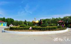郑州金鹭鸵鸟游乐园旅游攻略之鸵鸟雕塑