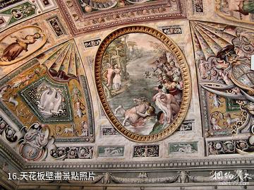 義大利埃斯特莊園-天花板壁畫照片