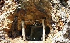銅陵金牛洞古採礦遺址旅遊攻略之礦洞