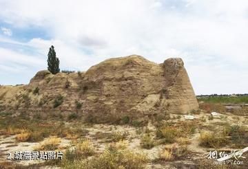 吉木薩爾北庭故城國家考古遺址公園-城牆照片