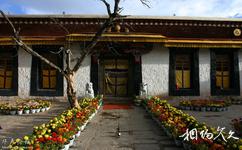 西藏罗布林卡公园旅游攻略之乌尧颇章