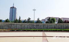 湖北红安将军广场旅游攻略之浮雕墙
