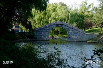 盐城人民公园-拱桥照片