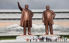 朝鮮平壤市旅遊攻略之金日成銅像