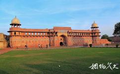 印度阿格拉市旅游攻略之加汉基尔宫