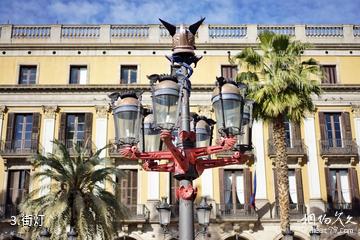 巴塞罗那皇家广场-街灯照片