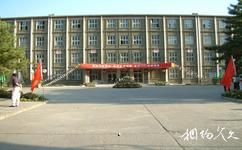 内蒙古大学校园概况之职业技术学院办公楼