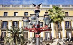 巴塞羅那皇家廣場旅遊攻略之街燈