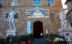 意大利佛罗伦萨韦奇奥宫旅游攻略之大门入口