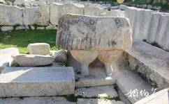 马耳他巨石神庙旅游攻略之石雕像