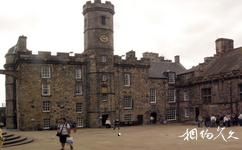 愛丁堡城堡旅遊攻略之王宮廣場