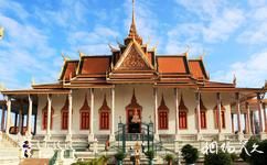 柬埔寨金边皇宫旅游攻略之银塔