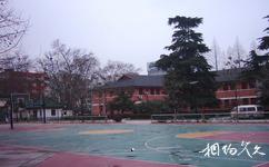 南京工业大学校园概况之虹桥校区篮球场