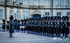 丹麦哥本哈根市旅游攻略之卫兵交接仪式