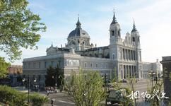 西班牙马德里市旅游攻略之阿尔穆德纳大教堂