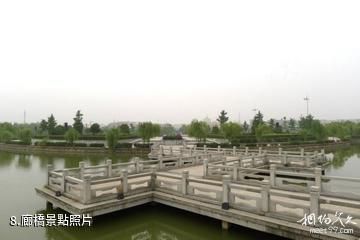 湖北曹禺公園-廊橋照片