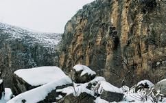 泰安东平湖旅游攻略之黄石悬崖