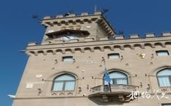 聖馬利諾城與蒂塔諾山旅遊攻略之頂部裝飾