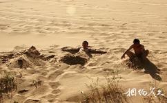 阿拉善盟巴丹吉林沙漠旅游攻略之沙滩浴
