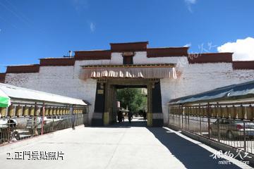 西藏白居寺-正門照片