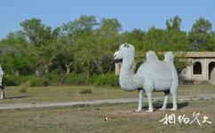 尼勒克次生林度假村旅游攻略之骆驼雕塑