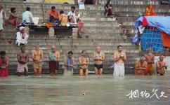 印度恆河旅遊攻略之聖水澡