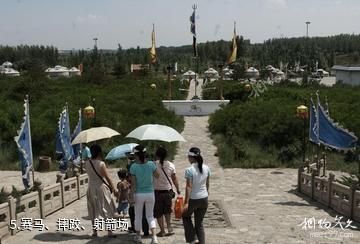 锡林郭勒盟赛汗塔拉旅游娱乐园-赛马、摔跤、射箭场照片