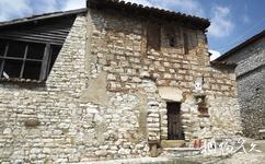 阿尔巴尼亚培拉特古城旅游攻略之教堂