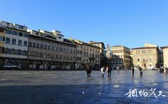 佛罗伦萨圣十字教堂旅游攻略之圣十字教堂广场